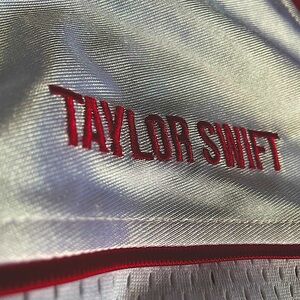 Taylor Swift “THE RED TOUR” Oversized Jersey (S)